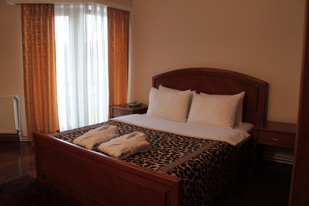 Florya Konagi Hotel Istanbul Exterior photo